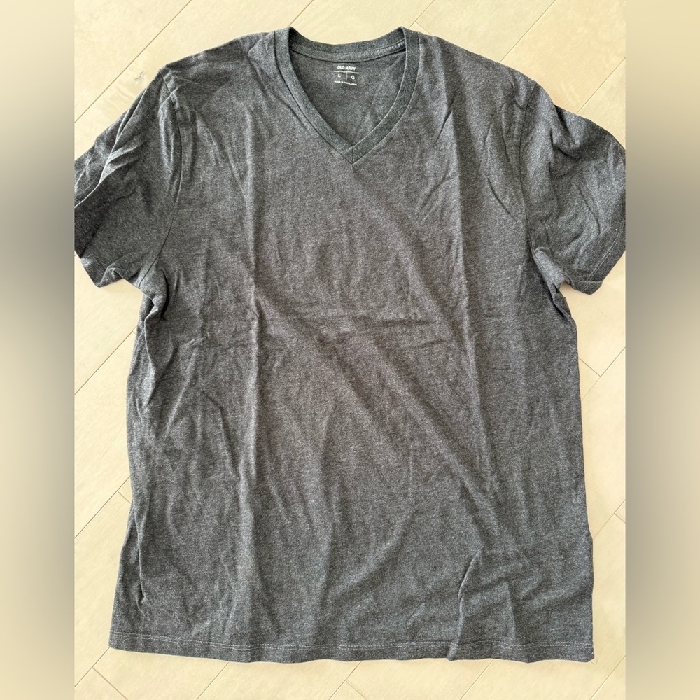 Old Navy Men's Charcoal V-Neck Tee